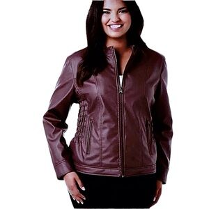 Simply Emma Faux Leather Zip Jacket in Burgundy